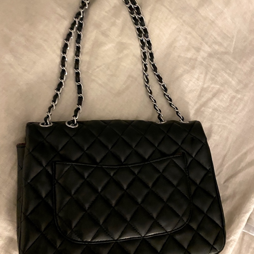 Black shoulder bag